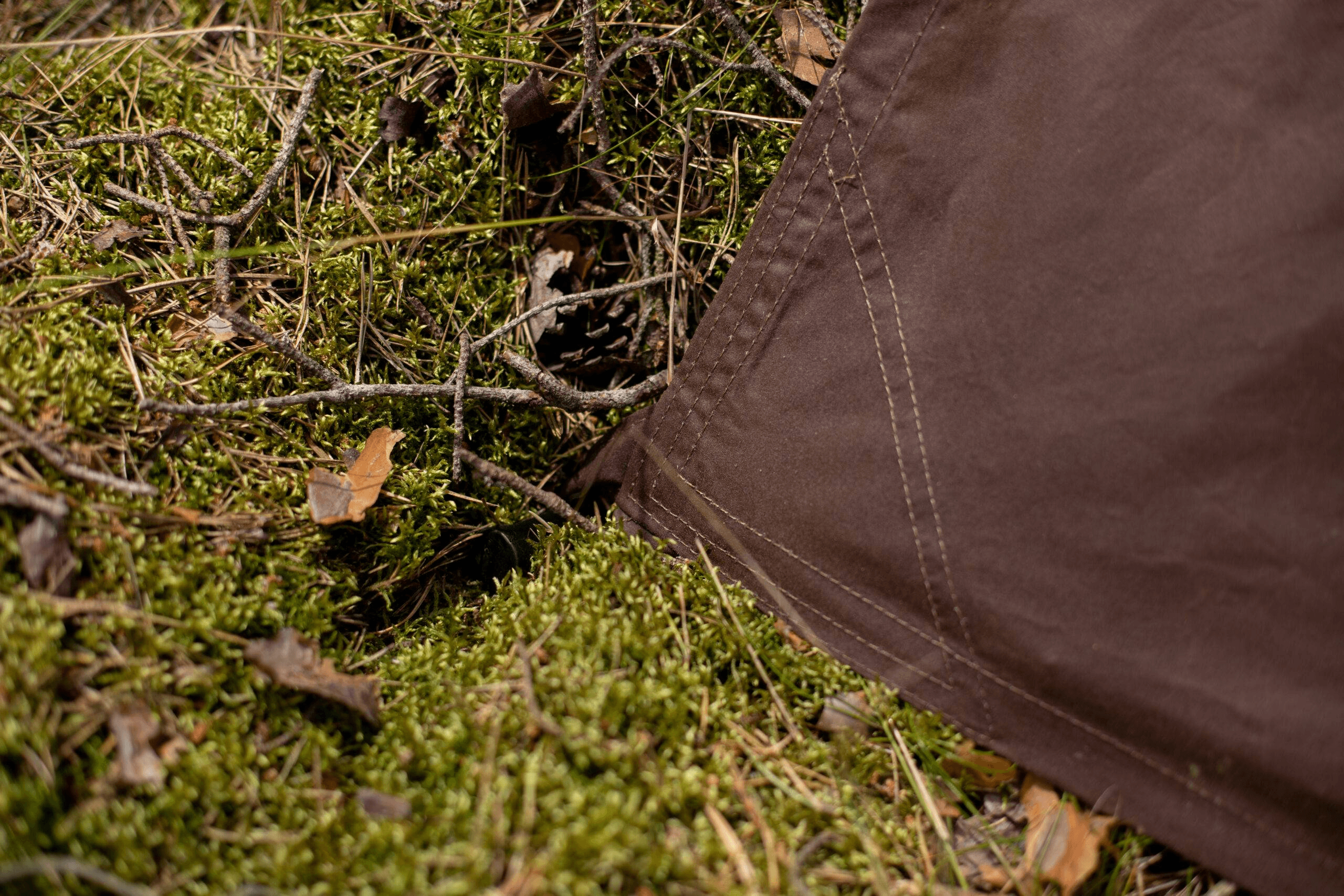 Lona de hule de supervivencia - Young Wild Hunters