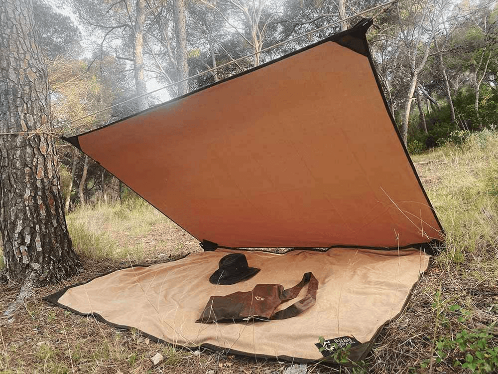 Lona de hule de supervivencia - Young Wild Hunters