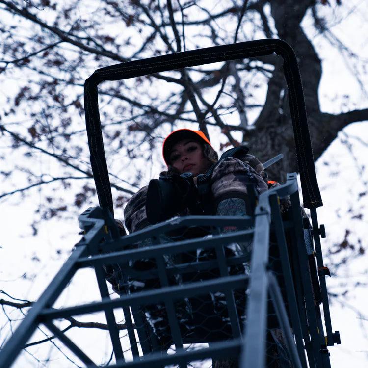RETREAT™ 1-MAN - Young Wild Hunters
