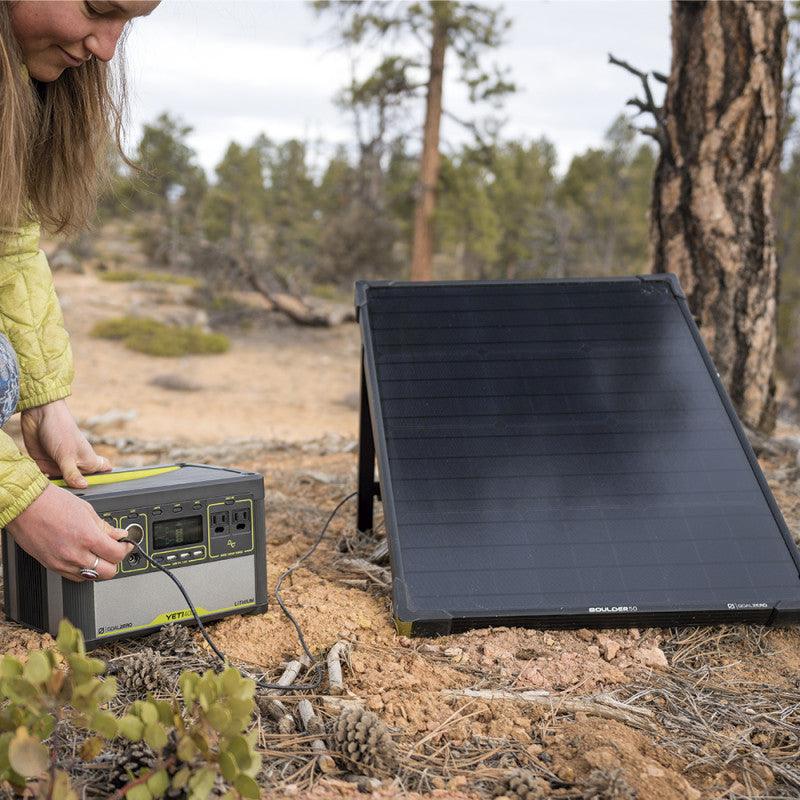 Boulder. Panel Solar Athena - Young Wild Hunters