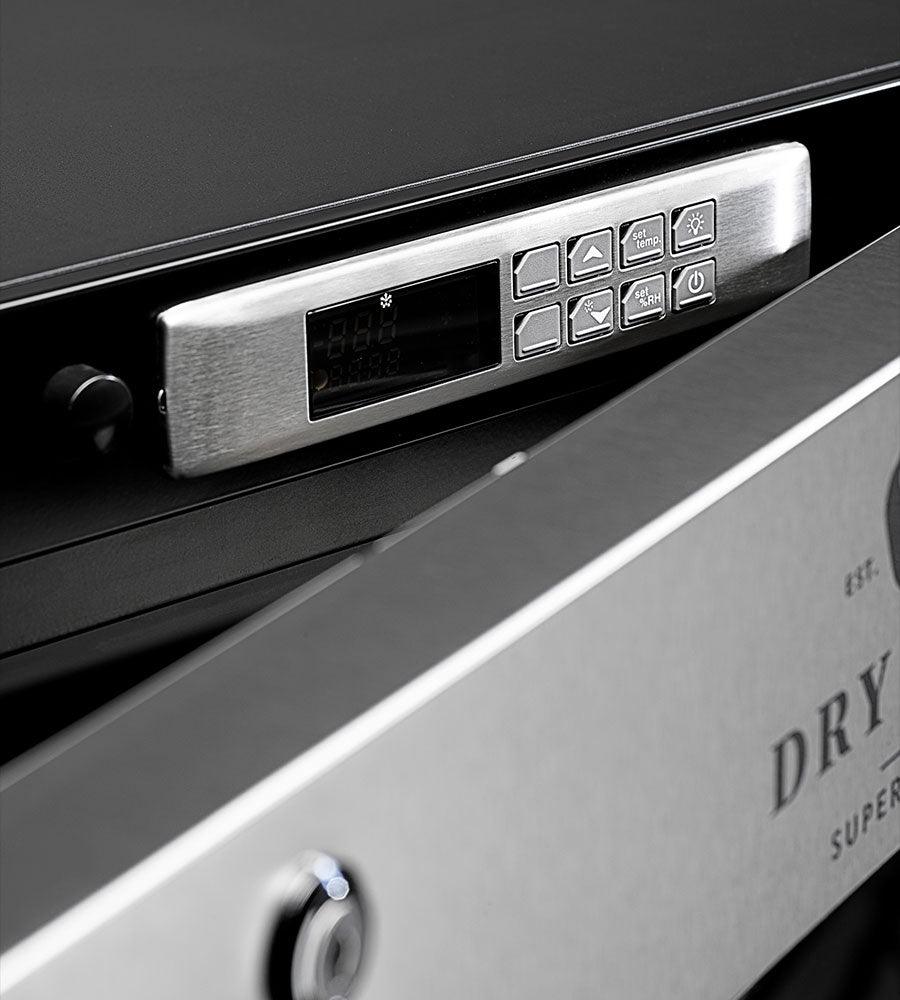 DX 500 Premium S DRY AGER® - Young Wild Hunters