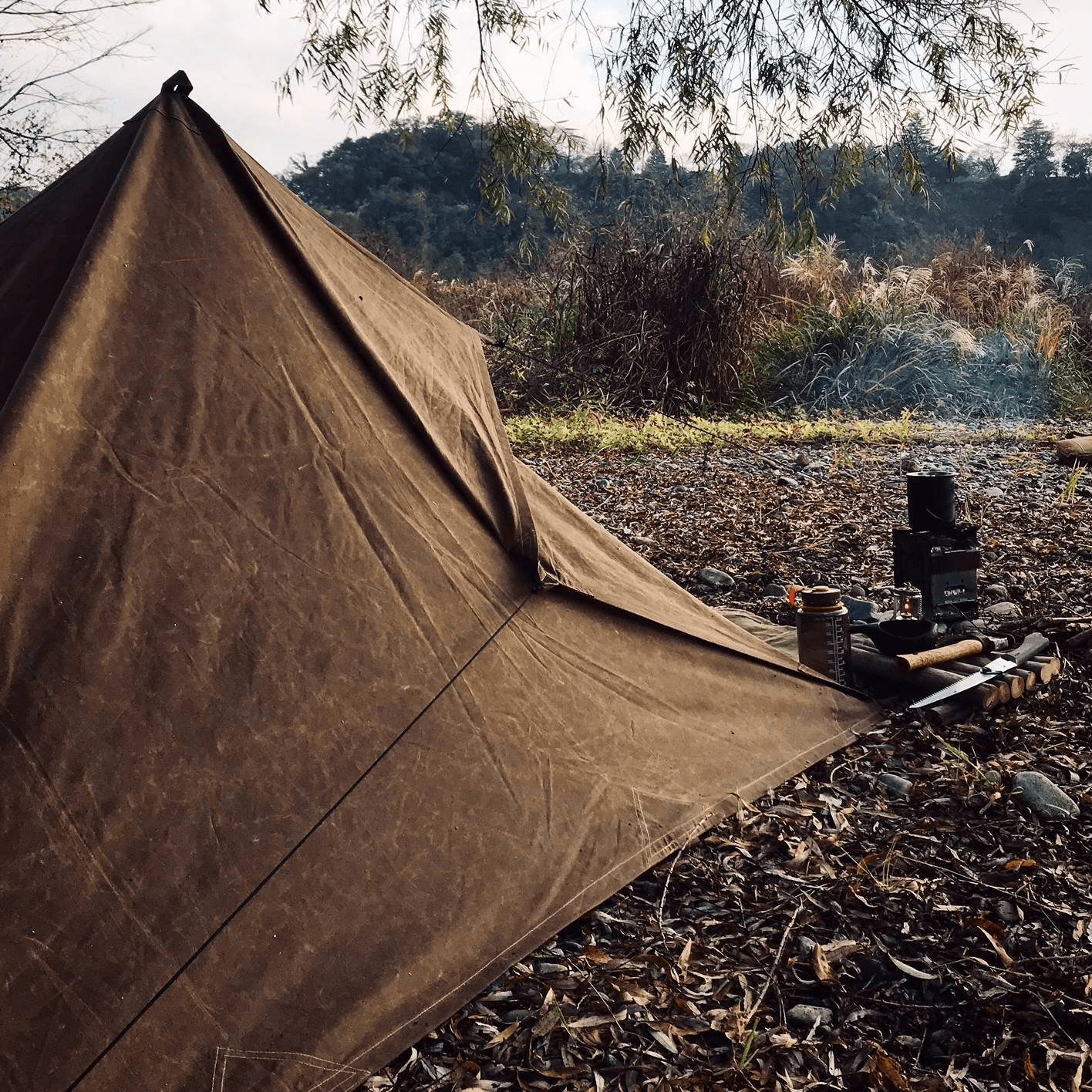Lona de piel encerada Bushcraft España de 10x10 pies - Young Wild Hunters
