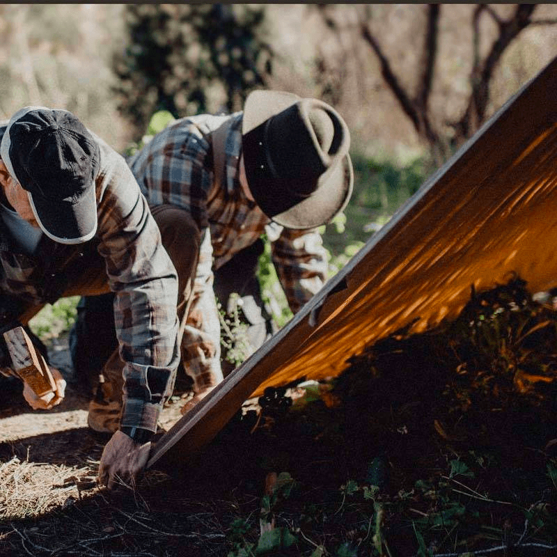 Lona de piel encerada Bushcraft España de 8x8 pies - Young Wild Hunters