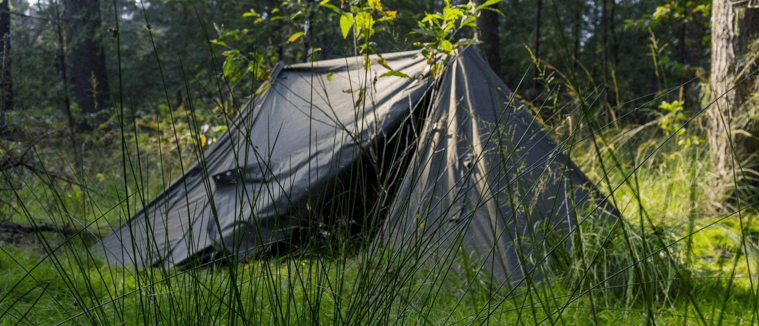 Modificación polaca del Poncho Lavvu - Young Wild Hunters