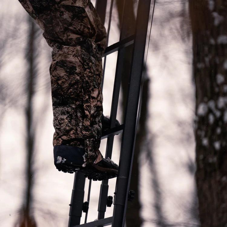 LOCKDOWN™ 21FT 2-MAN - Young Wild Hunters