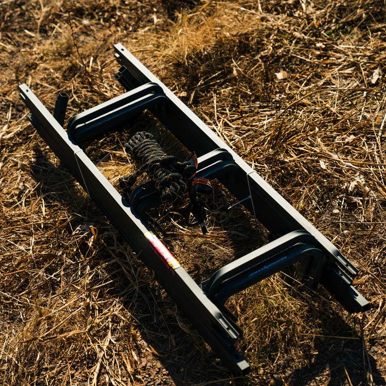 TREE LADDER WITH SAFETY ROPE - Young Wild Hunters